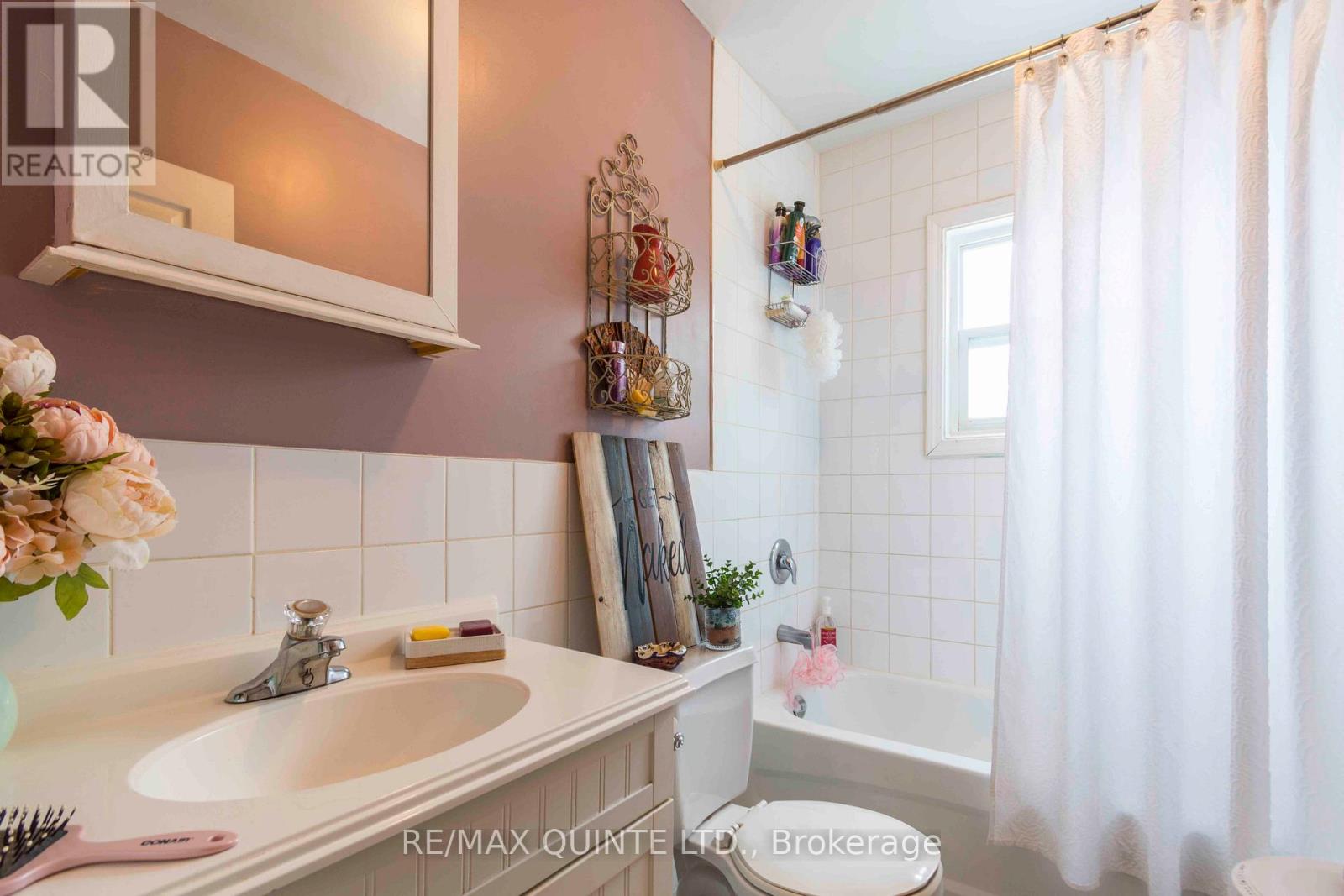 201 Victoria Avenue, Belleville (Belleville Ward), Ontario  K8N 2B9 - Photo 14 - X12857810