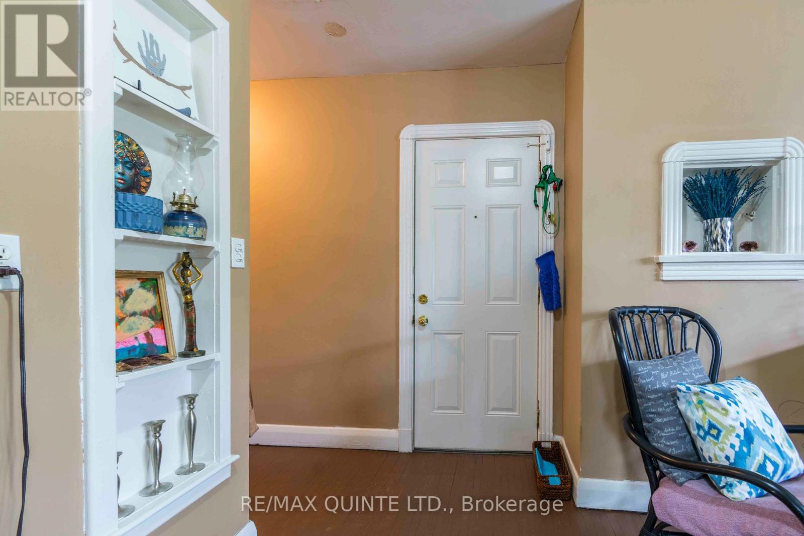 201 Victoria Avenue, Belleville (Belleville Ward), Ontario  K8N 2B9 - Photo 5 - X12857810