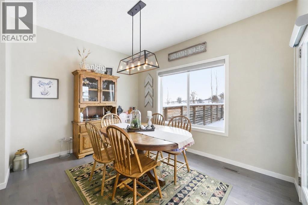 125 Fireside Cove, Cochrane, Alberta  T4C 0X4 - Photo 9 - A2288800