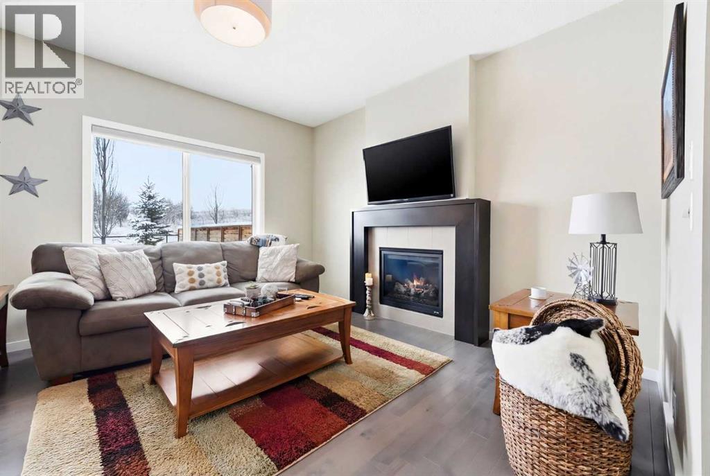 125 Fireside Cove, Cochrane, Alberta  T4C 0X4 - Photo 5 - A2288800