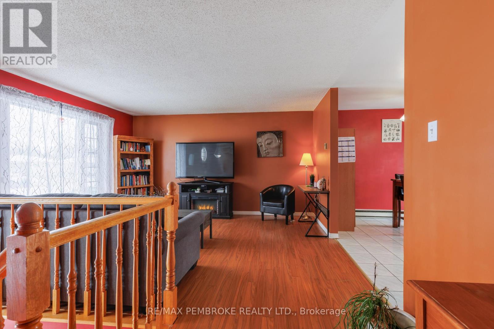 11 Craig Place, Petawawa, Ontario  K8H 3L4 - Photo 10 - X12857808