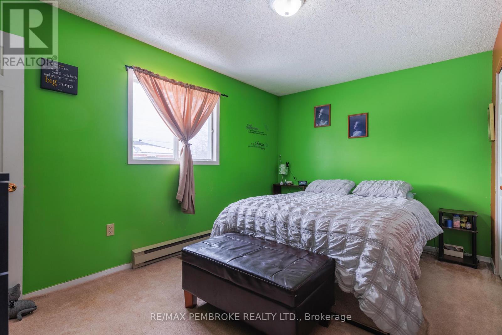 11 Craig Place, Petawawa, Ontario  K8H 3L4 - Photo 24 - X12857808