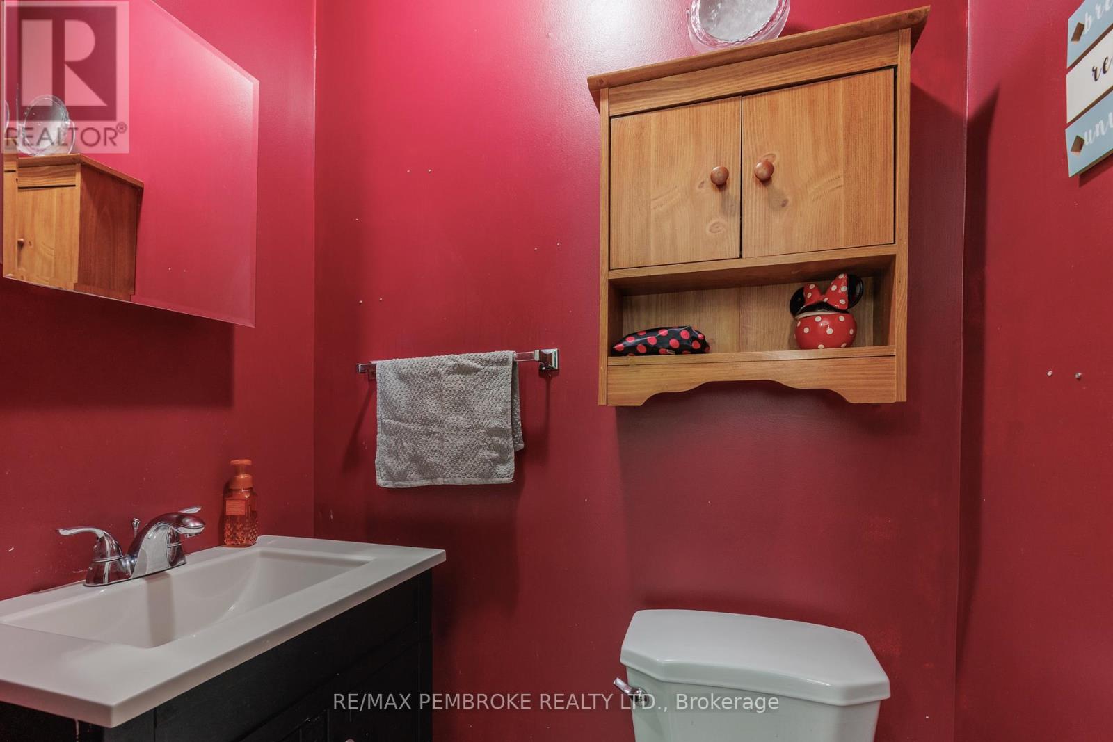 11 Craig Place, Petawawa, Ontario  K8H 3L4 - Photo 25 - X12857808