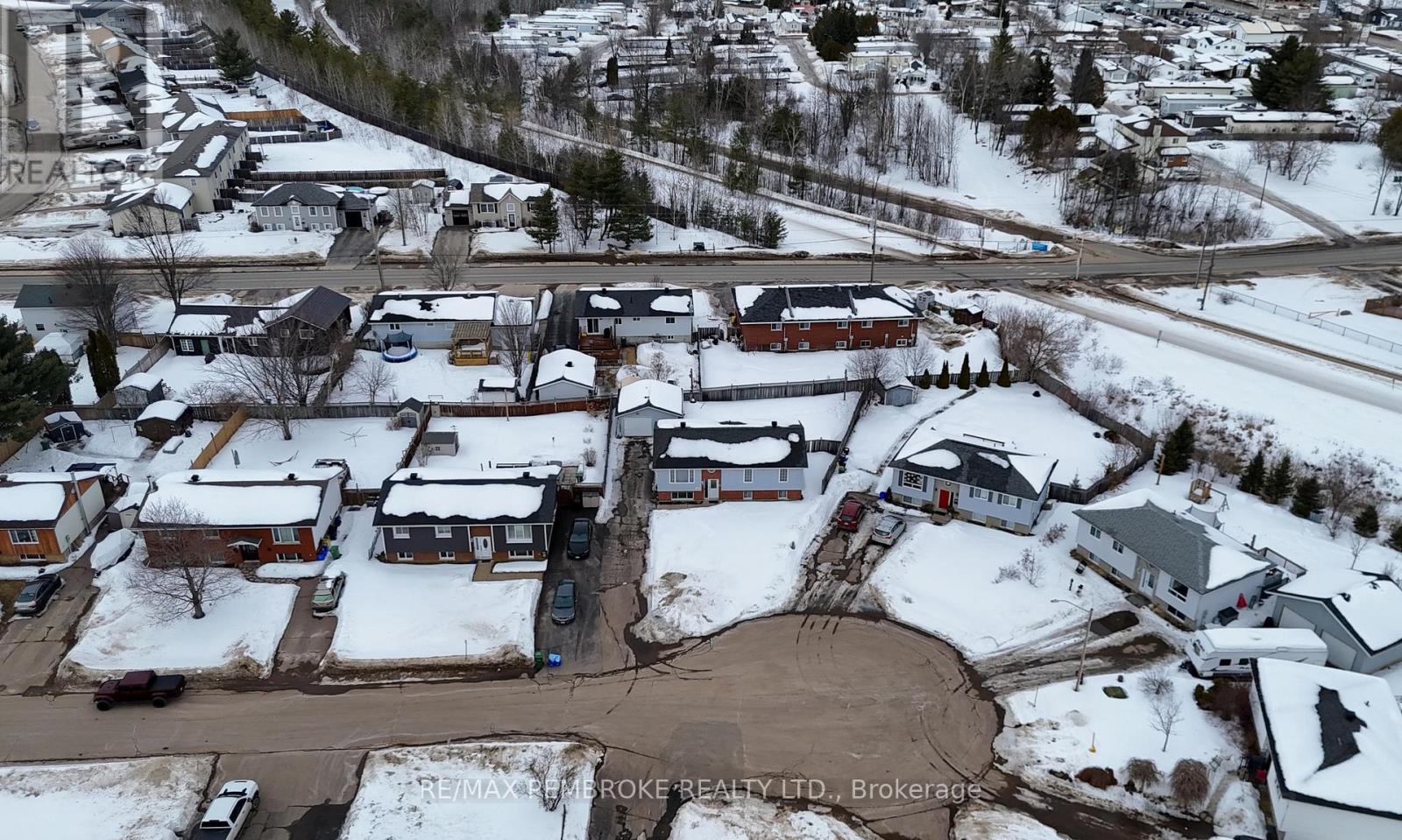 11 Craig Place, Petawawa, Ontario  K8H 3L4 - Photo 43 - X12857808