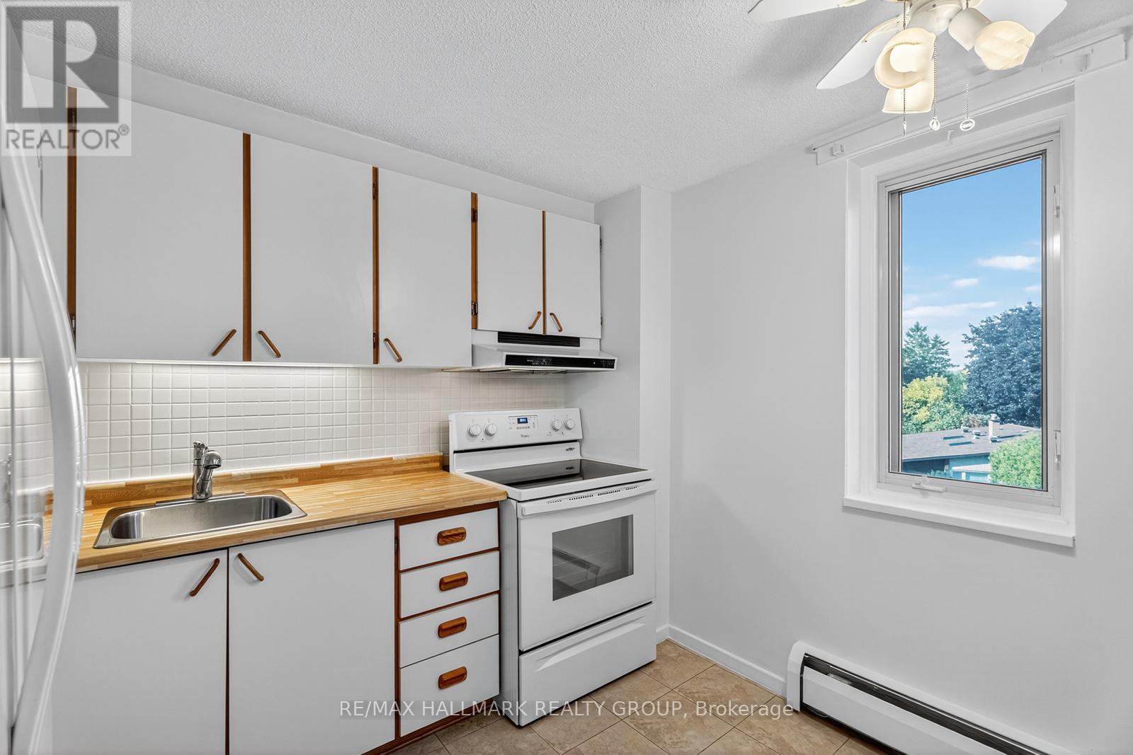 304 - 915 Elmsmere Road, Ottawa, Ontario  K1J 8H8 - Photo 24 - X12857772