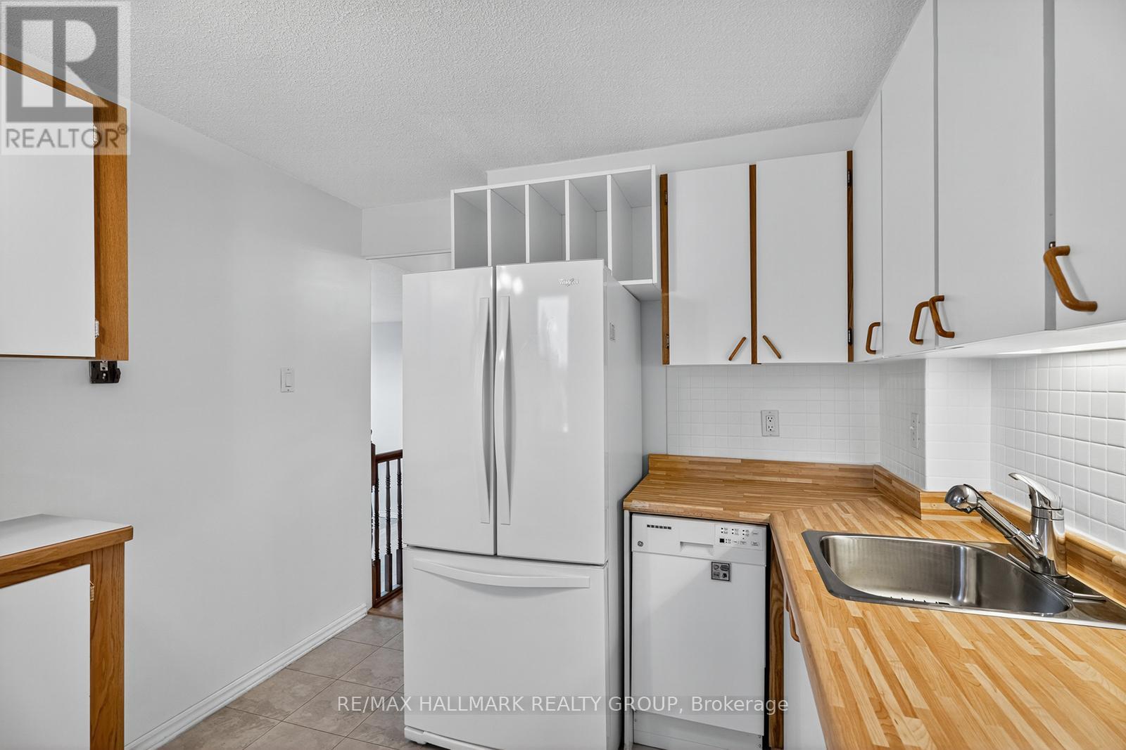 304 - 915 Elmsmere Road, Ottawa, Ontario  K1J 8H8 - Photo 27 - X12857772