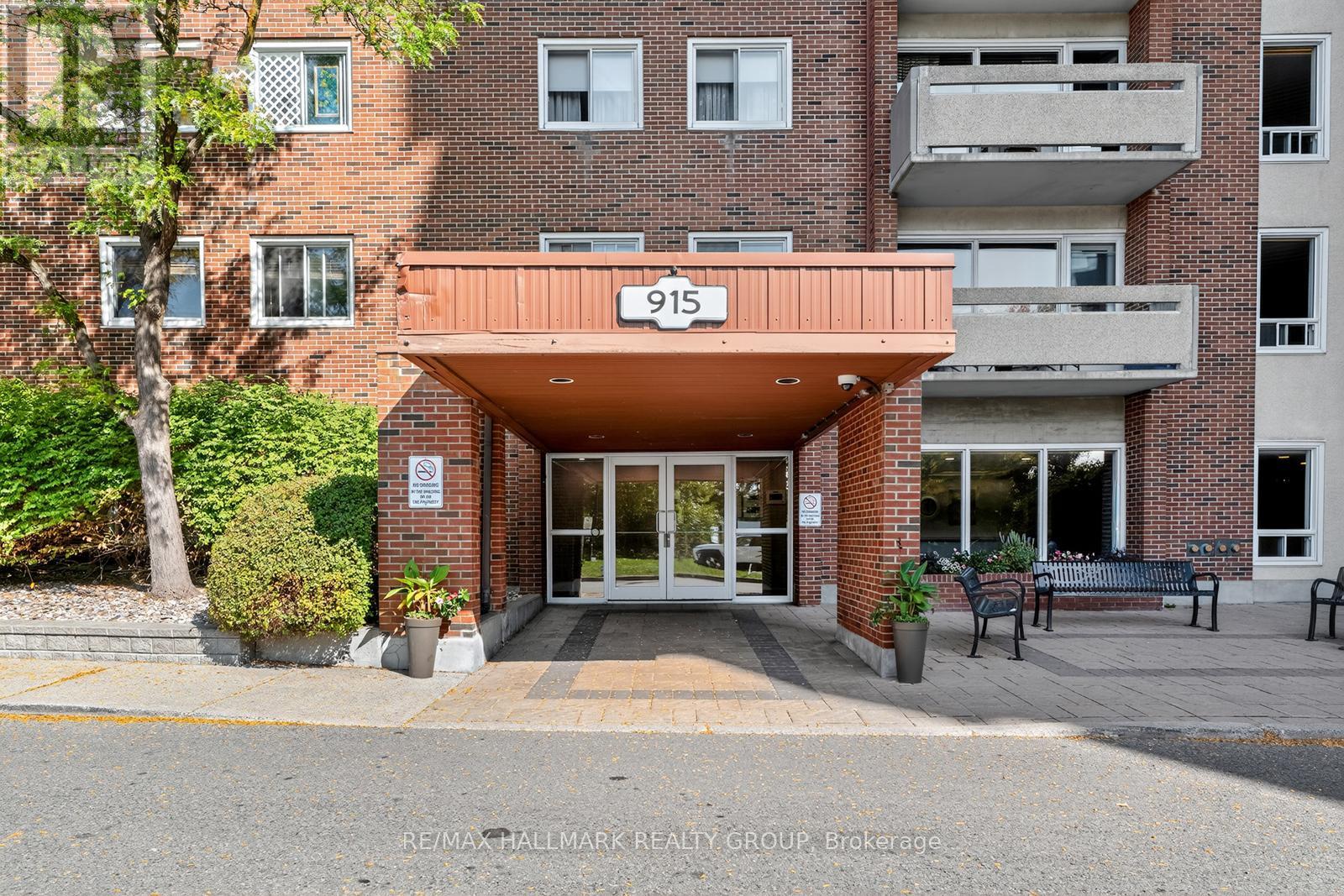 304 - 915 Elmsmere Road, Ottawa, Ontario  K1J 8H8 - Photo 3 - X12857772