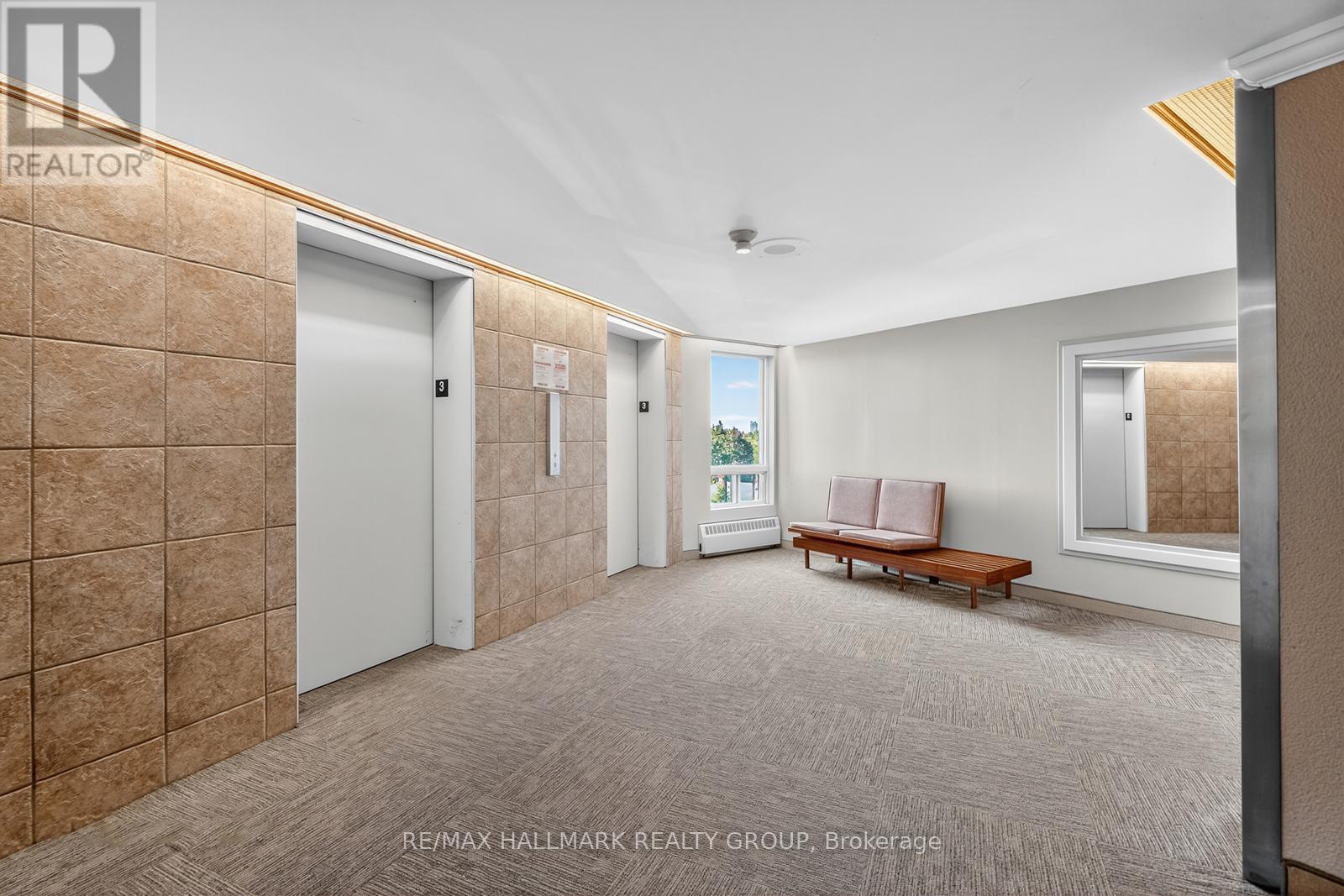 304 - 915 Elmsmere Road, Ottawa, Ontario  K1J 8H8 - Photo 5 - X12857772