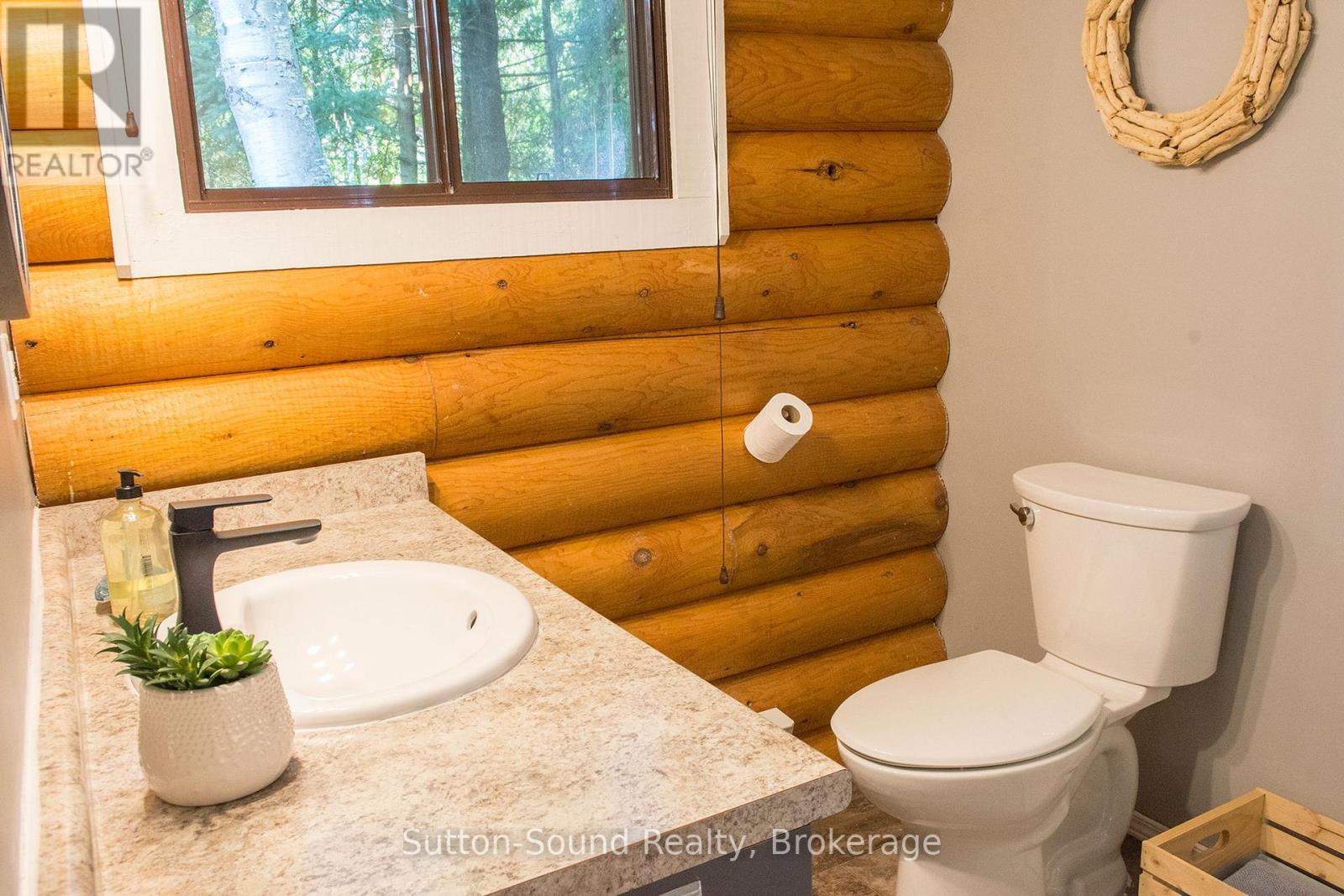 103 Ivy Drive, Georgian Bluffs, Ontario  N0H 2T0 - Photo 17 - X12436779