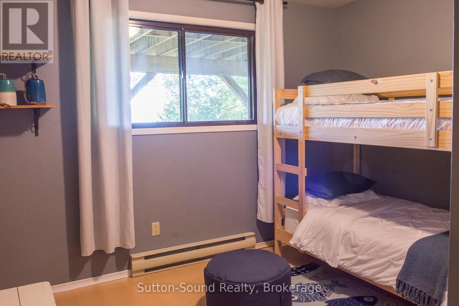 103 Ivy Drive, Georgian Bluffs, Ontario  N0H 2T0 - Photo 22 - X12436779