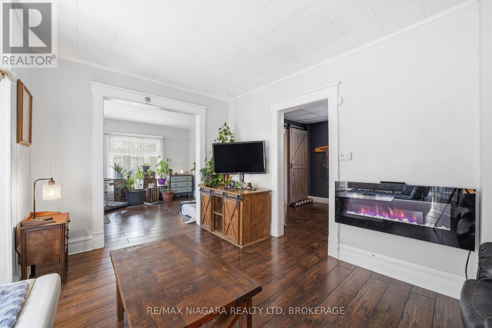 4919 Huron Street, Niagara Falls, Ontario  L2E 2J4 - Photo 8 - X12857786