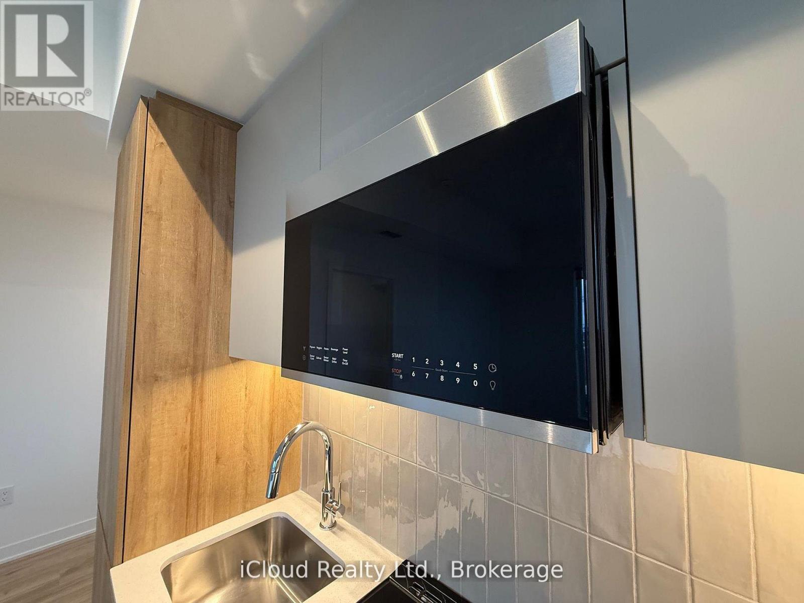 916 - 20 All Nations Drive, Brampton, Ontario  L7A 5M5 - Photo 5 - W12848046