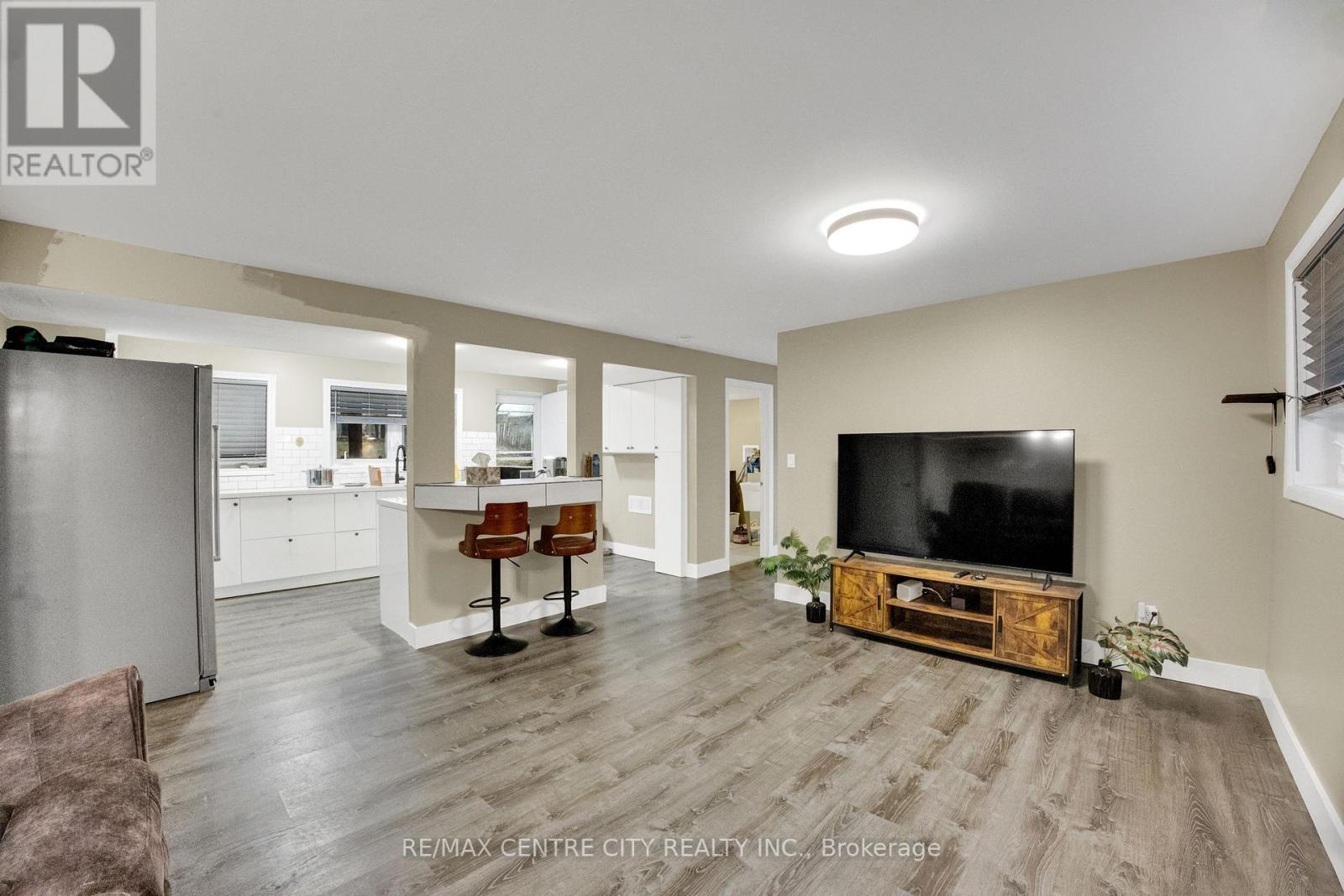 637 Jason Crescent, London South (South O), Ontario  N6J 3E5 - Photo 36 - X12857624