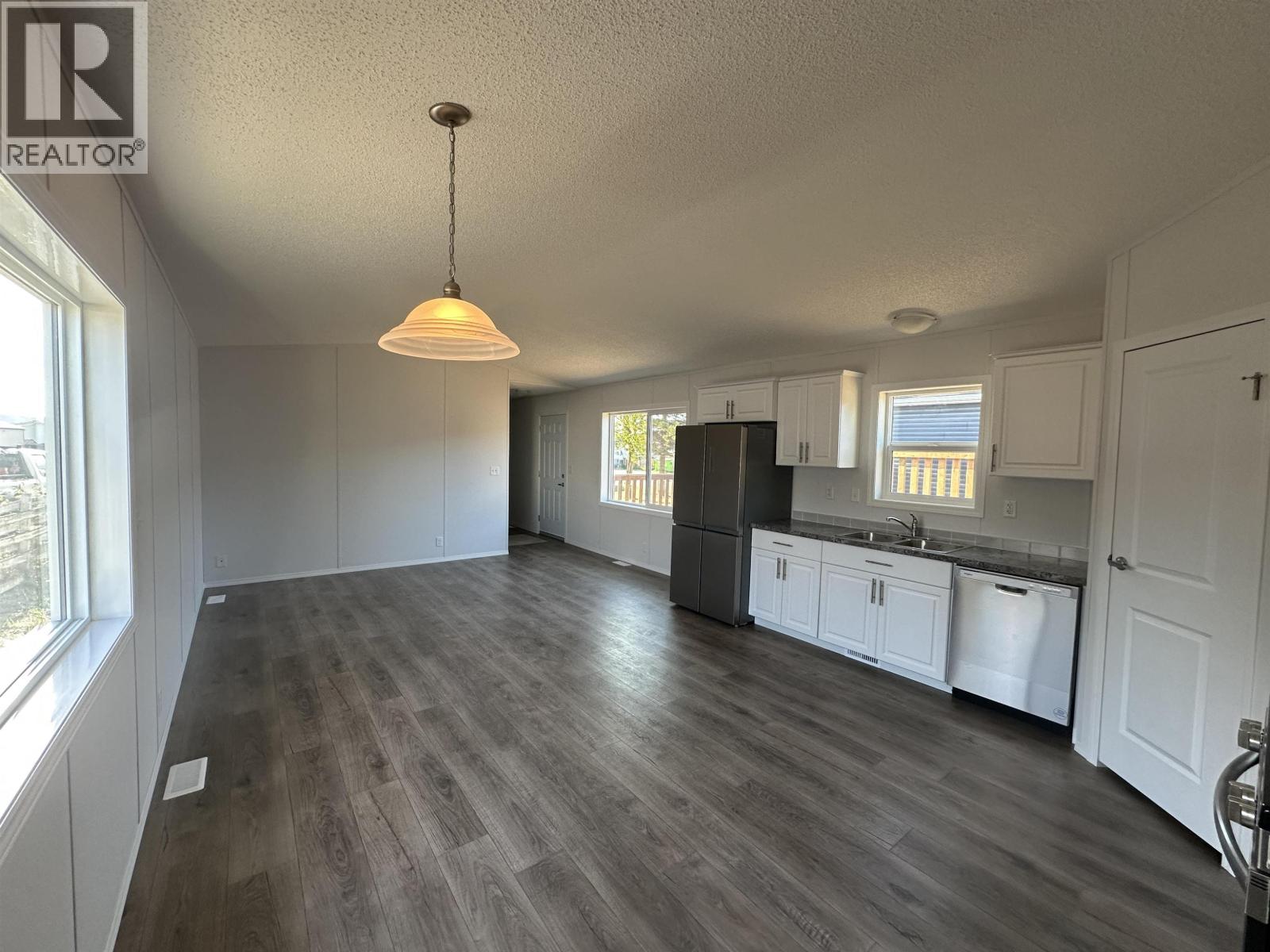 10355 101 Street, Taylor, British Columbia  V0C 2K0 - Photo 9 - R3048794