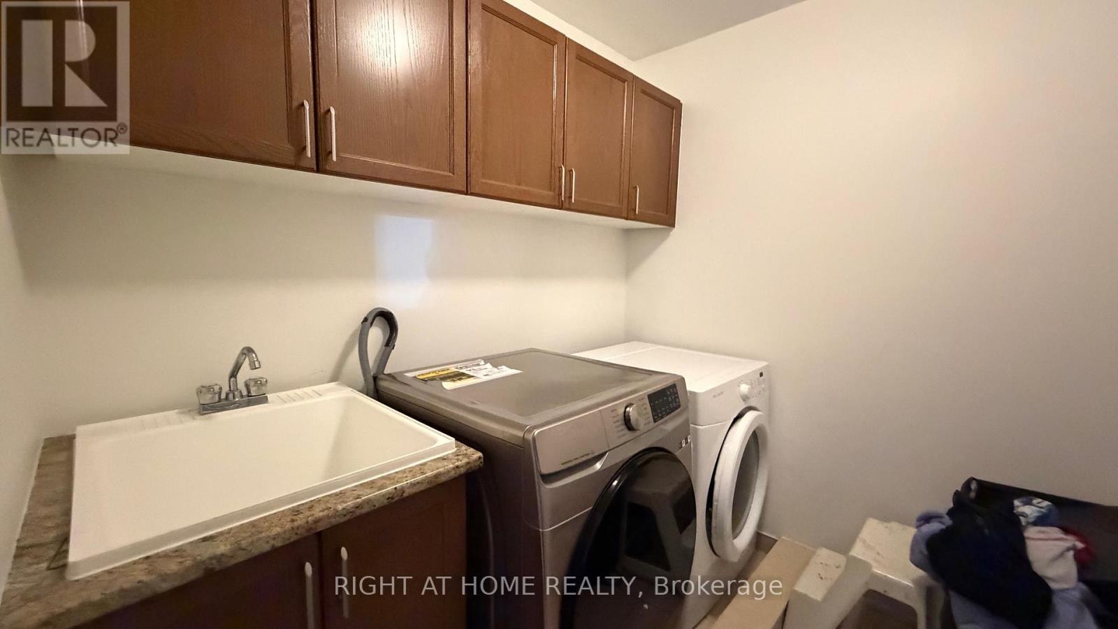 71 Betony Drive, Richmond Hill, Ontario  L4E 0V6 - Photo 15 - N12857734