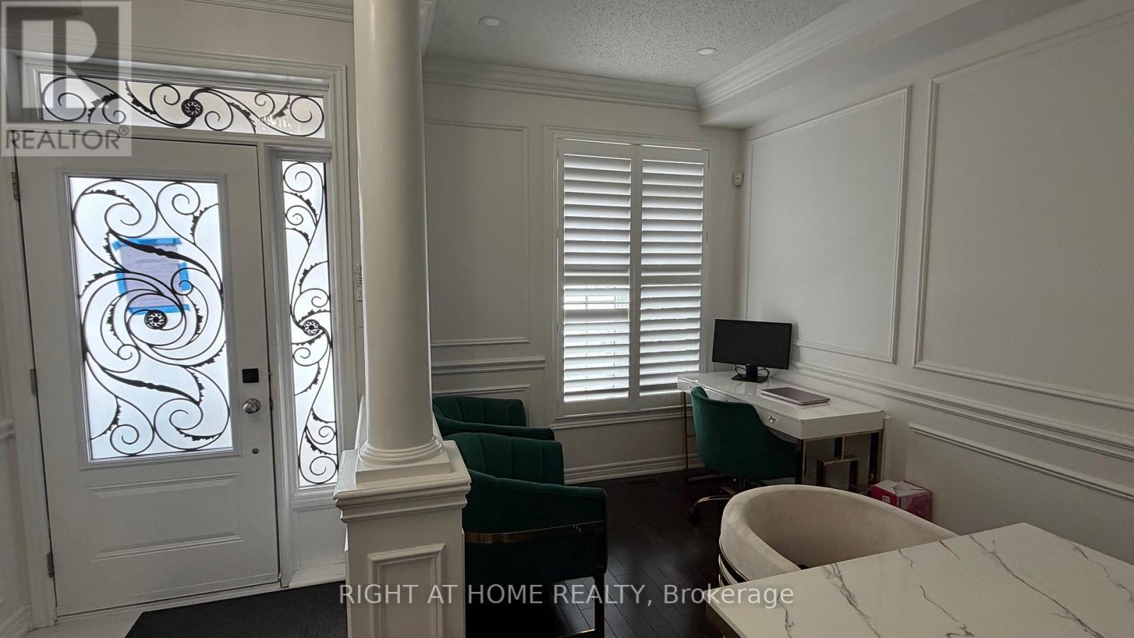 71 Betony Drive, Richmond Hill, Ontario  L4E 0V6 - Photo 6 - N12857734