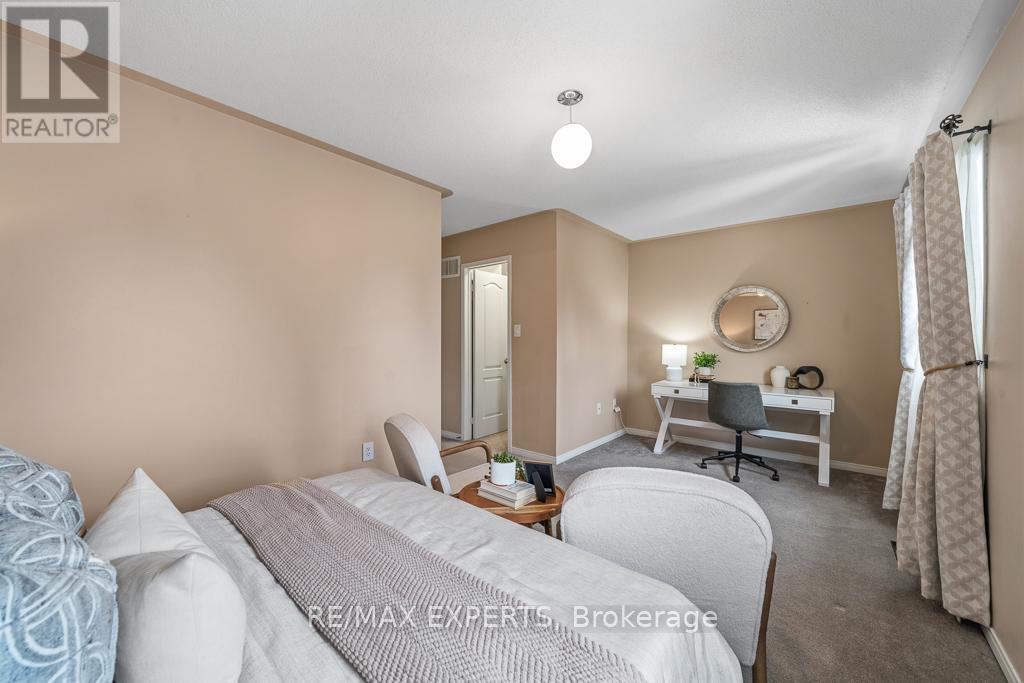 62 Colonial Crescent, Richmond Hill, Ontario  L4E 3X3 - Photo 21 - N12857766