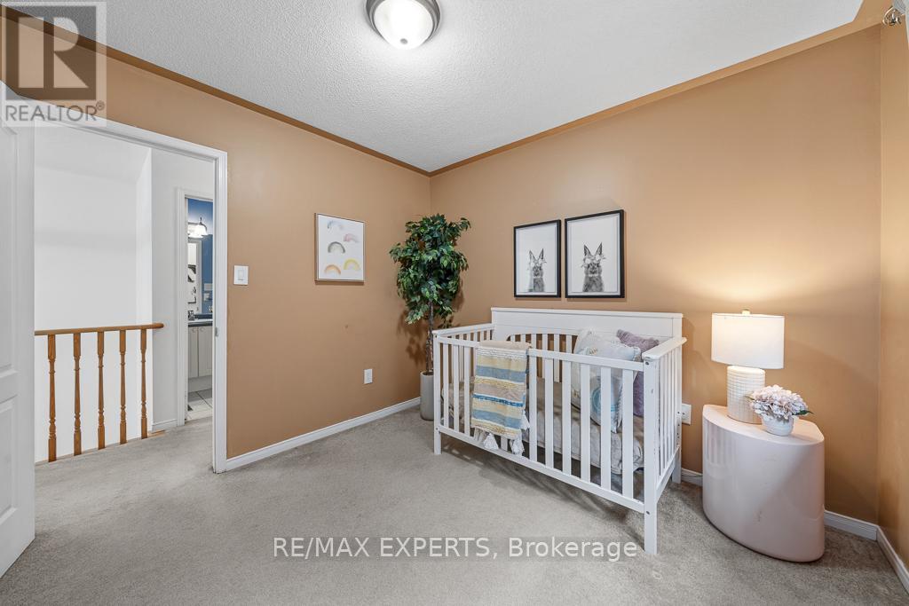 62 Colonial Crescent, Richmond Hill, Ontario  L4E 3X3 - Photo 27 - N12857766