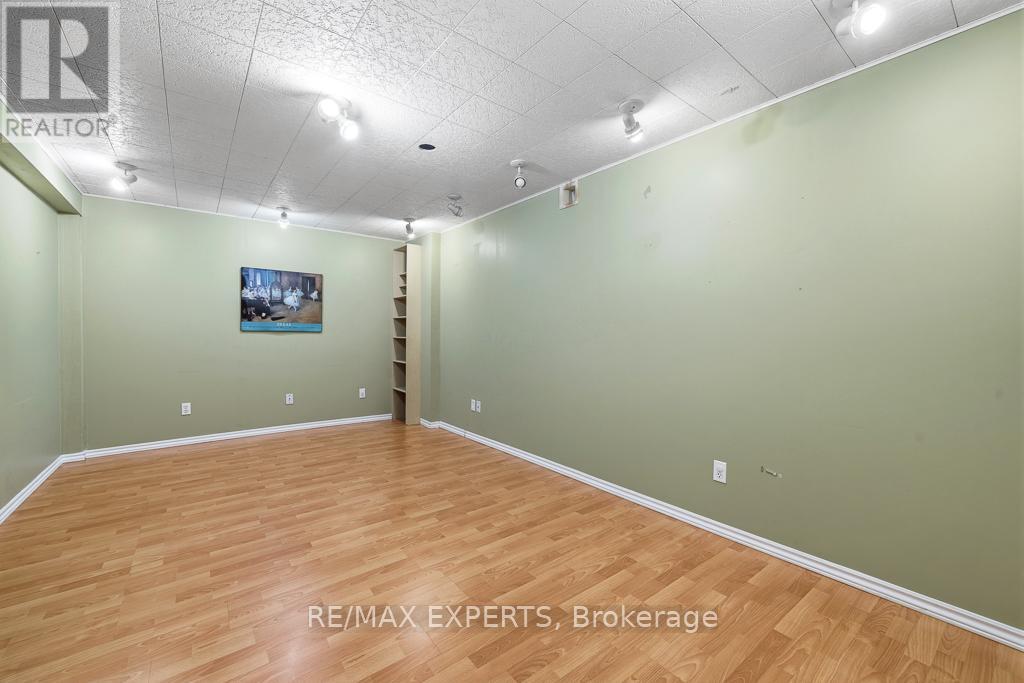 62 Colonial Crescent, Richmond Hill, Ontario  L4E 3X3 - Photo 30 - N12857766