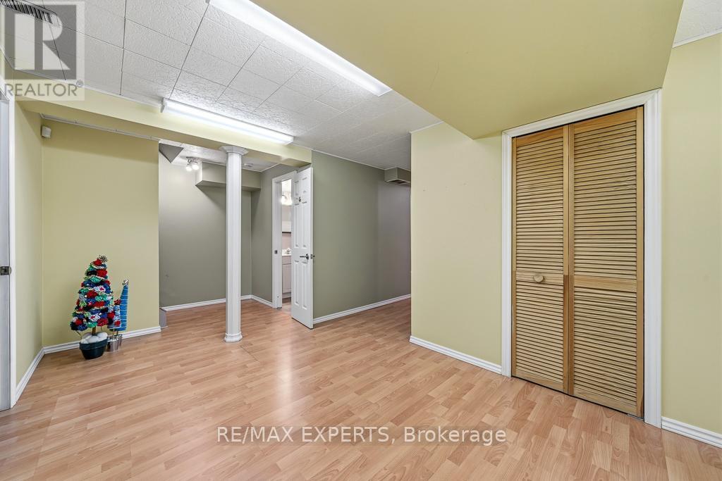 62 Colonial Crescent, Richmond Hill, Ontario  L4E 3X3 - Photo 32 - N12857766