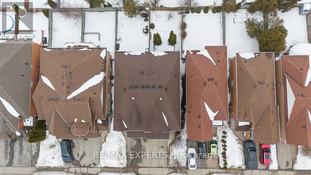 62 Colonial Crescent, Richmond Hill, Ontario  L4E 3X3 - Photo 33 - N12857766