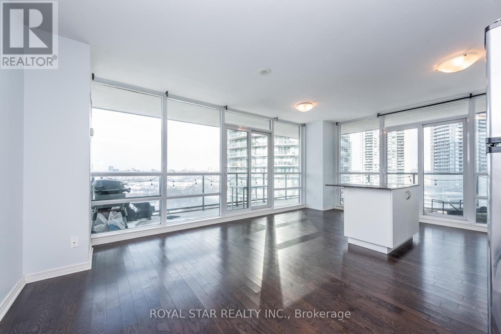 1404 - 2240 Lakeshore Boulevard, Toronto (Mimico), Ontario  M8V 0A9 - Photo 33 - W12857722