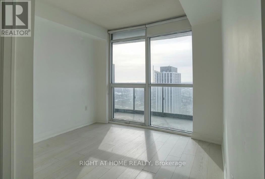 30 Gibbs Road, Toronto (Islington-City Centre West), Ontario  M9B 0E4 - Photo 11 - W12857756