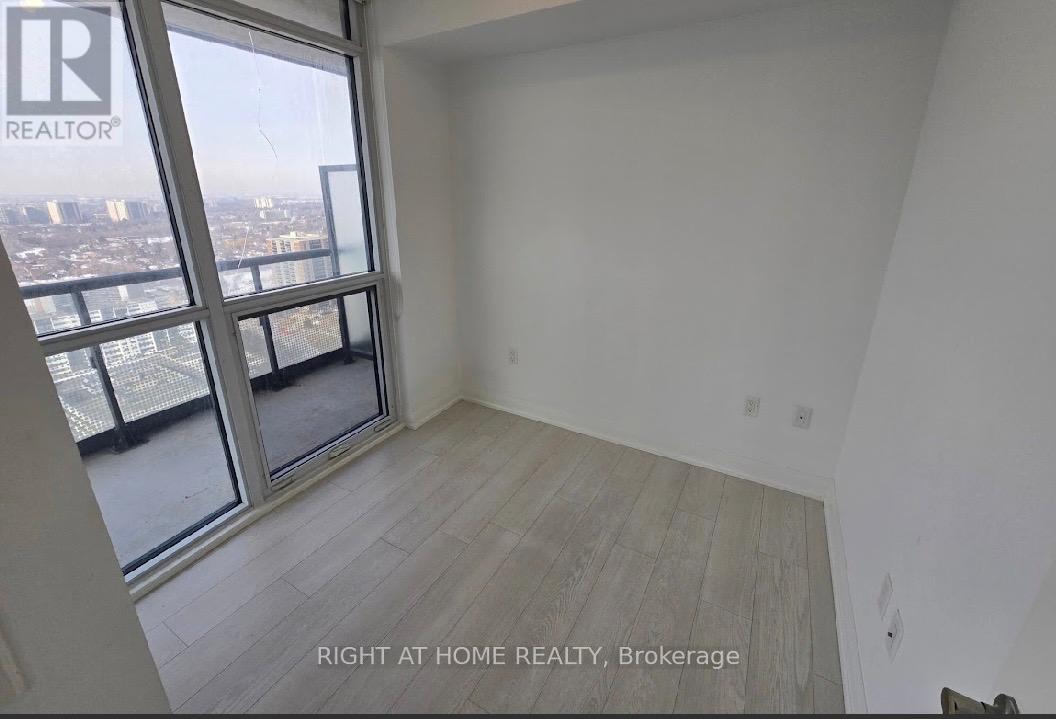 30 Gibbs Road, Toronto (Islington-City Centre West), Ontario  M9B 0E4 - Photo 5 - W12857756