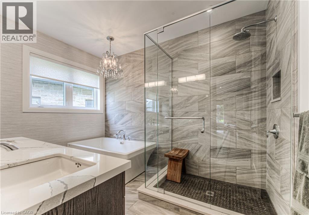 905 Old Cottage Court, Kitchener, Ontario  N2K 4K2 - Photo 23 - 40805217