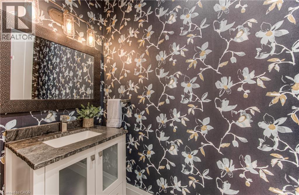 905 Old Cottage Court, Kitchener, Ontario  N2K 4K2 - Photo 25 - 40805217