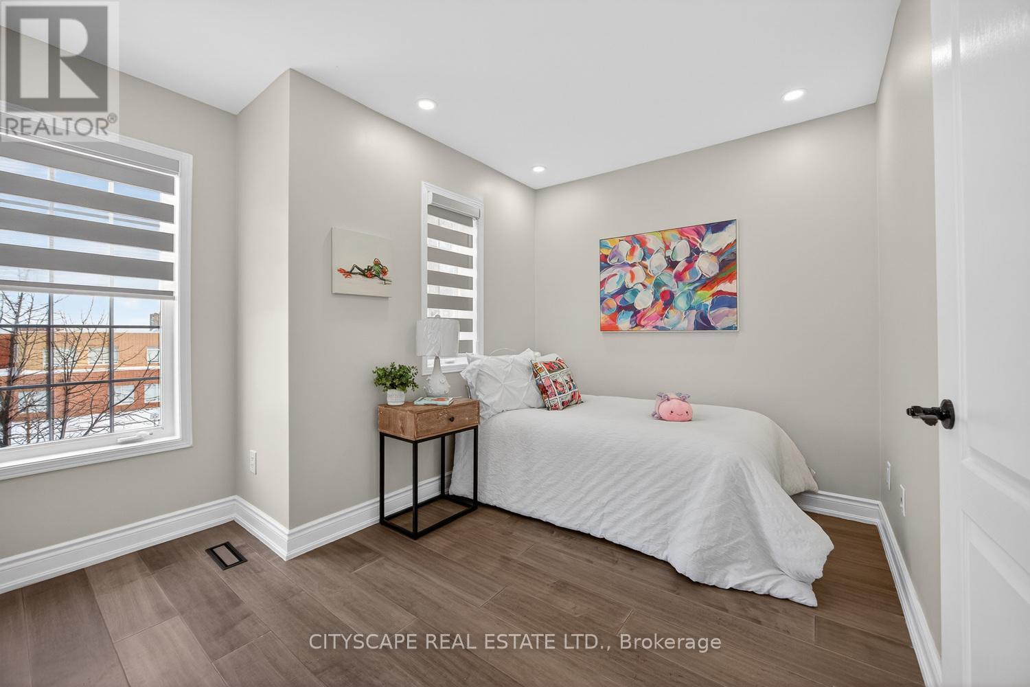 67 - 601 Shoreline Drive, Mississauga (Cooksville), Ontario  L5B 4K7 - Photo 7 - W12778758