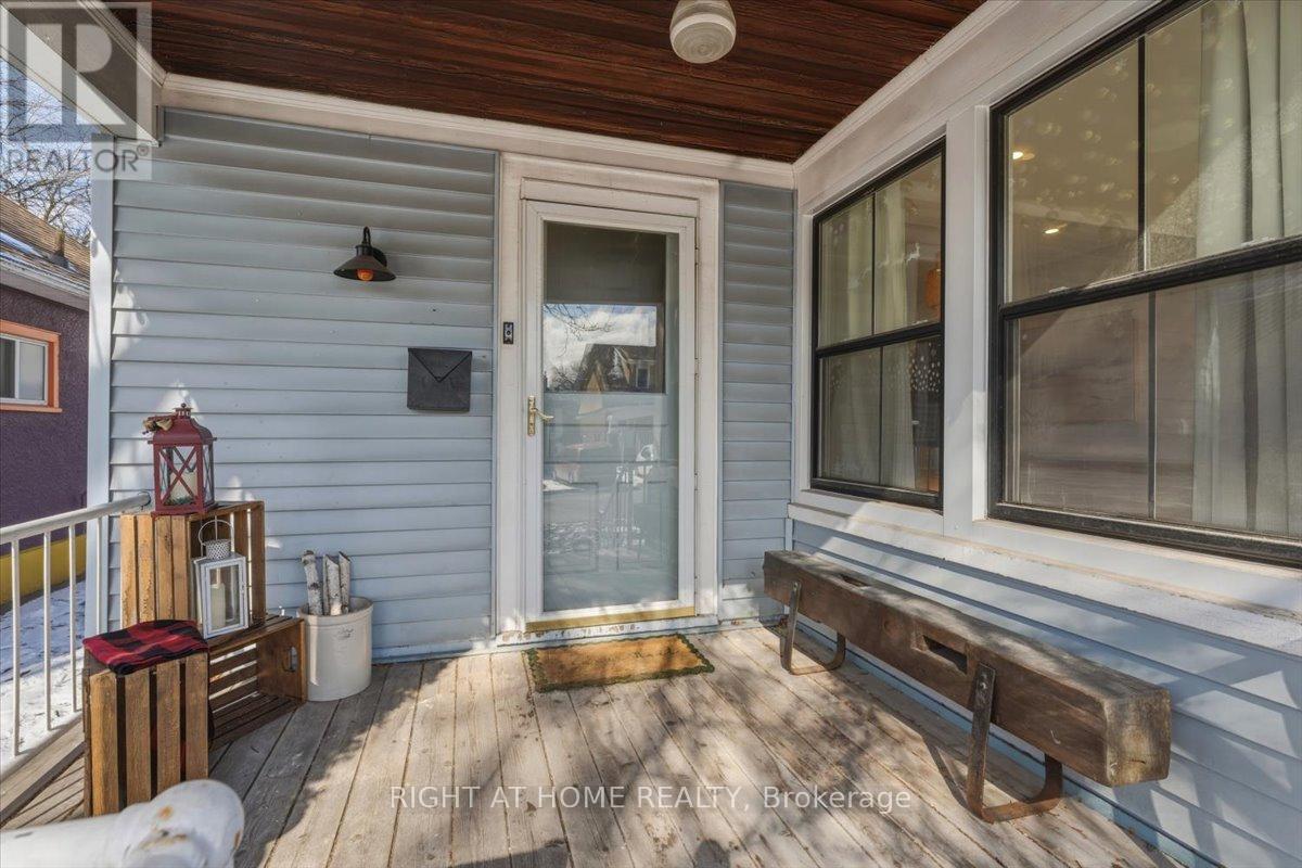 143 Russell Avenue, St. Catharines, Ontario  L2R 1W2 - Photo 2 - X12825822