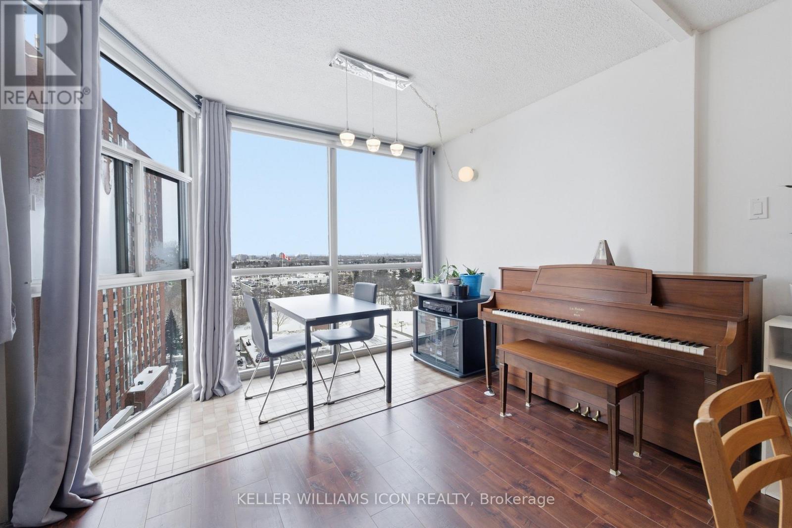 1011 - 2760 Carousel Crescent, Ottawa, Ontario  K1T 2N4 - Photo 32 - X12820768