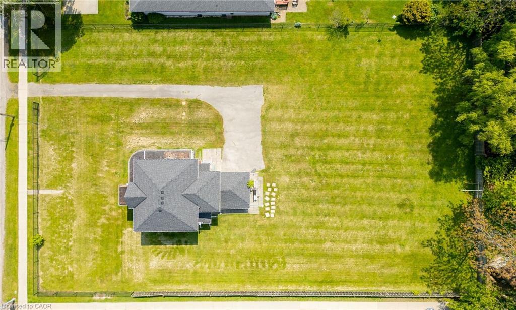 122 Main Street E, Grimsby, Ontario  L3M 1N8 - Photo 13 - 40737836