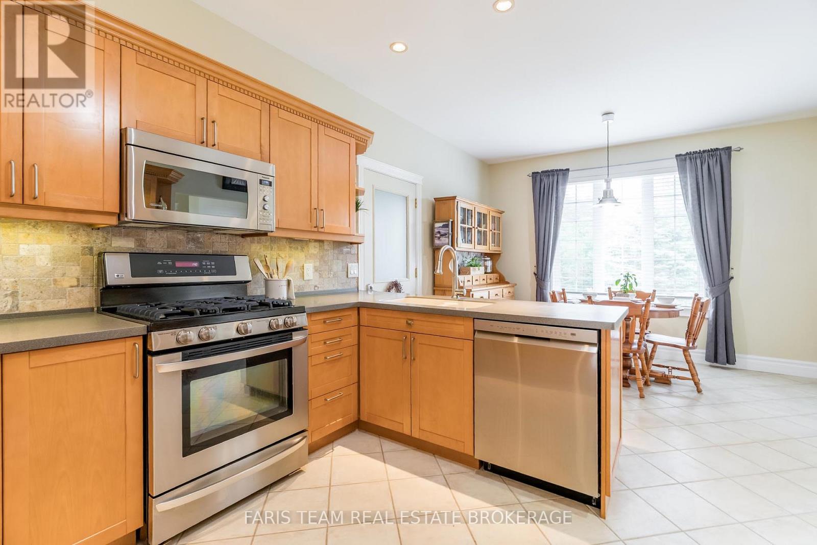 6972 Concession Road 2, Adjala-Tosorontio, Ontario  L0M 1M0 - Photo 9 - N12833066