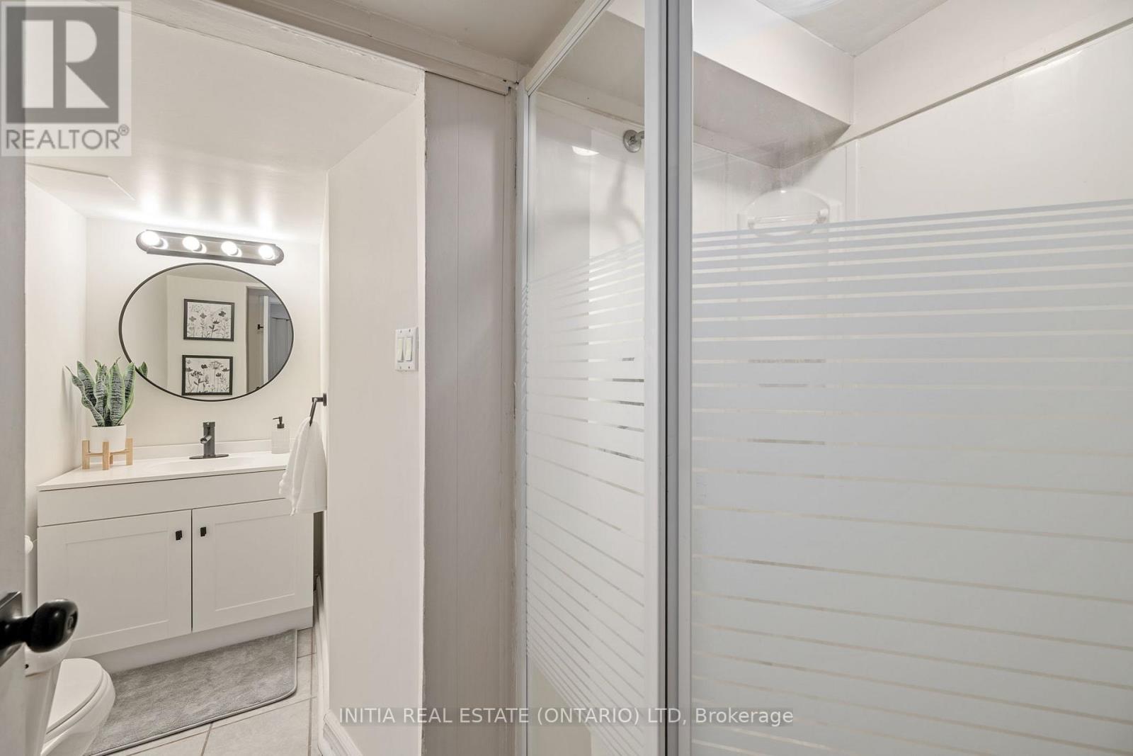 22 Queenston Crescent, London East, Ontario  N5W 1N6 - Photo 22 - X12856252