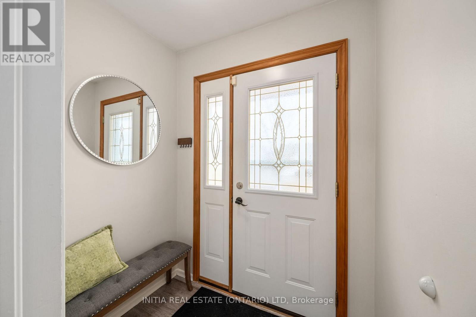 22 Queenston Crescent, London East, Ontario  N5W 1N6 - Photo 3 - X12856252