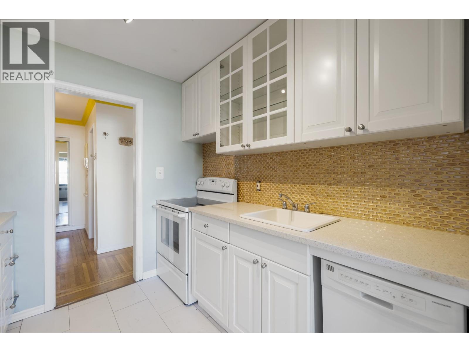 205 1695 W 10th Avenue, Vancouver, British Columbia  V6J 2A2 - Photo 9 - R3083671