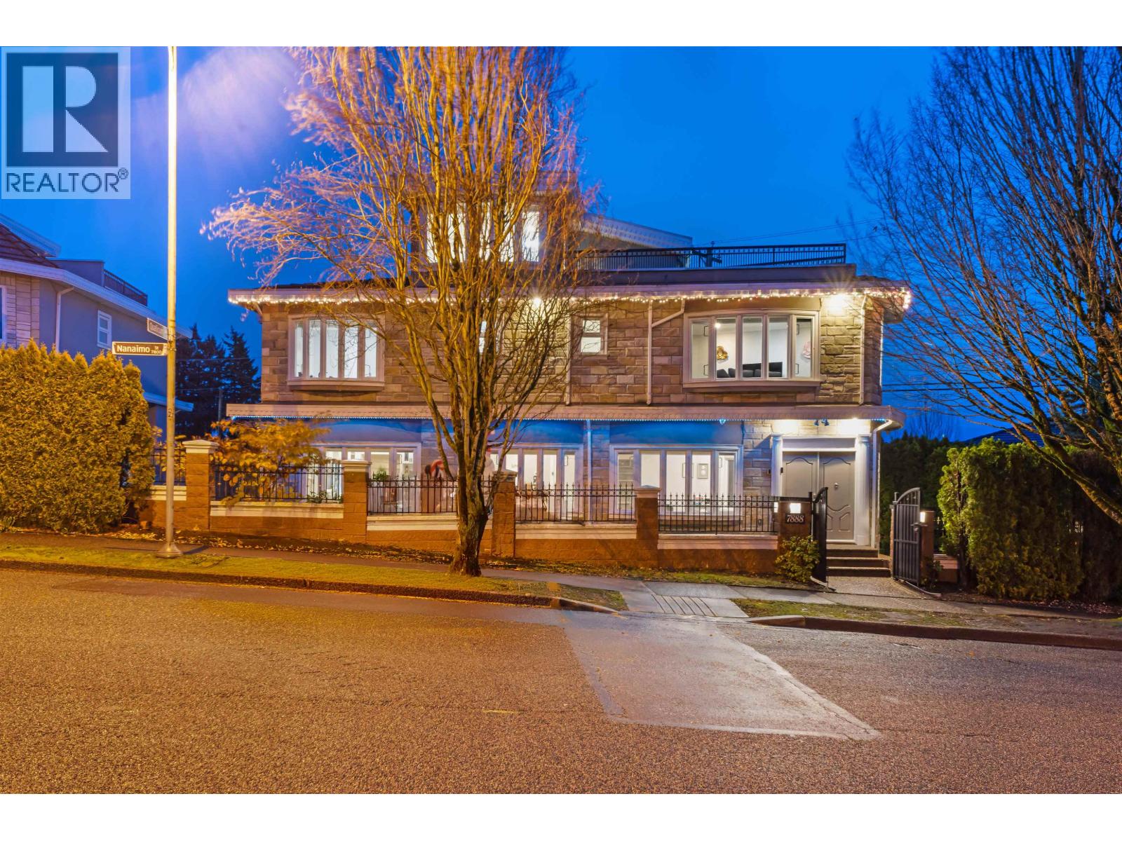 7778 Nanaimo Street, Vancouver, British Columbia  V5P 4M9 - Photo 2 - R3097205