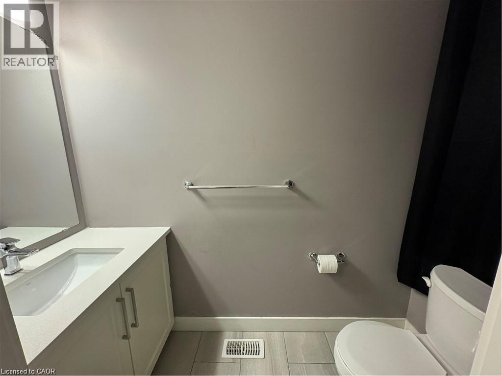 3025 Doyle Drive Unit# 26, London, Ontario  N6M 0H2 - Photo 5 - 40810428