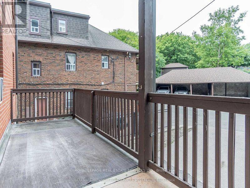 1 - 306 South Kingsway, Toronto, Ontario  M6S 3T9 - Photo 12 - W12857832