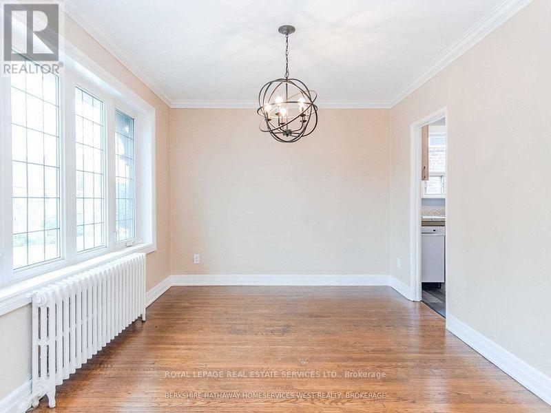 1 - 306 South Kingsway, Toronto, Ontario  M6S 3T9 - Photo 6 - W12857832