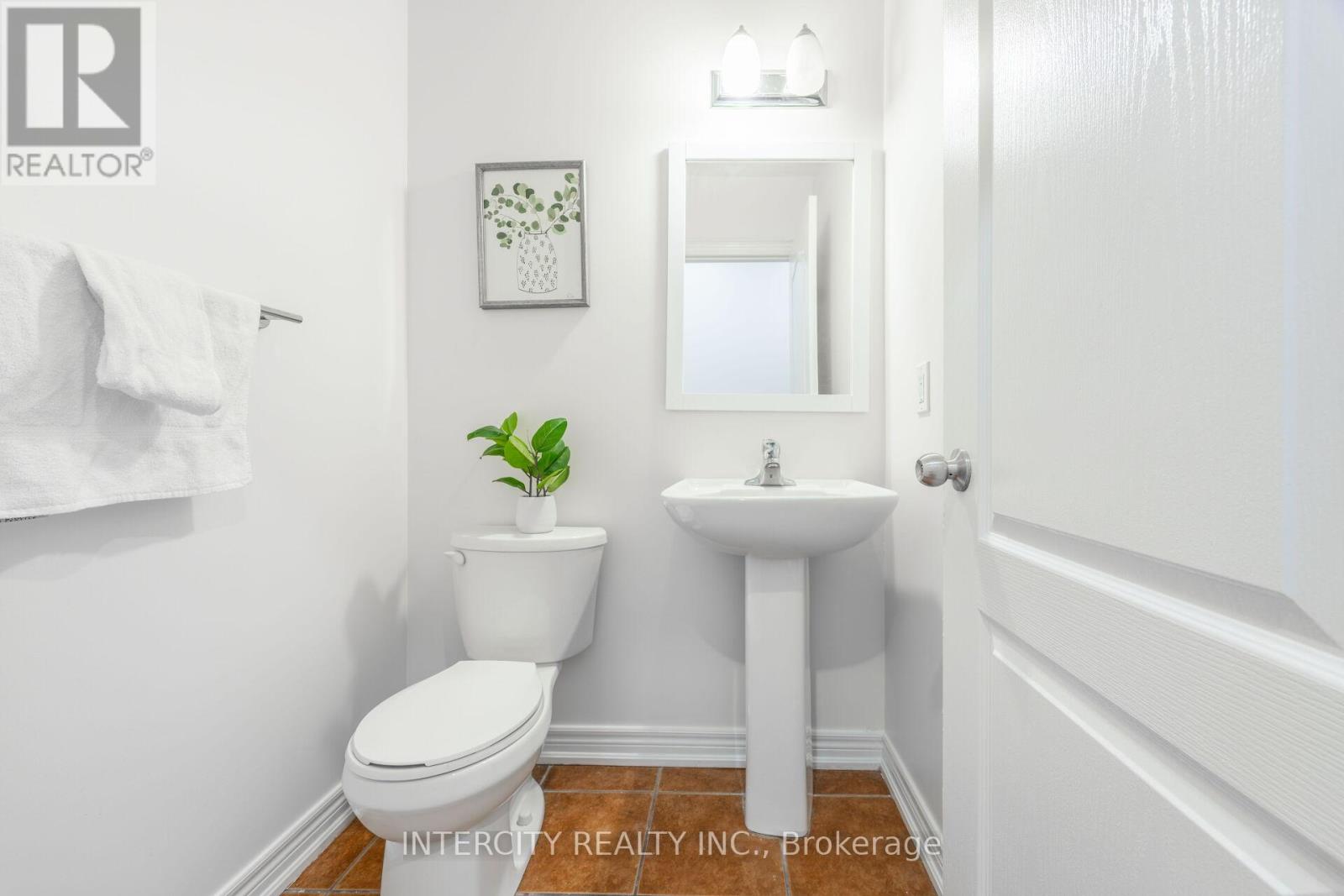 26 Sussexvale Drive, Brampton, Ontario  L6R 0W2 - Photo 18 - W12857838