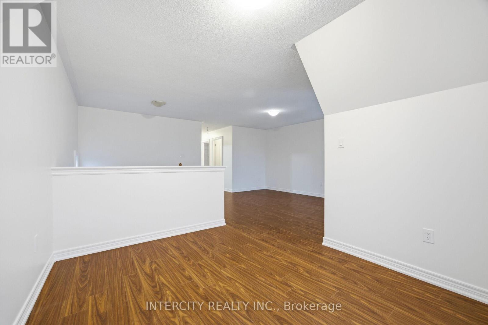 26 Sussexvale Drive, Brampton, Ontario  L6R 0W2 - Photo 35 - W12857838