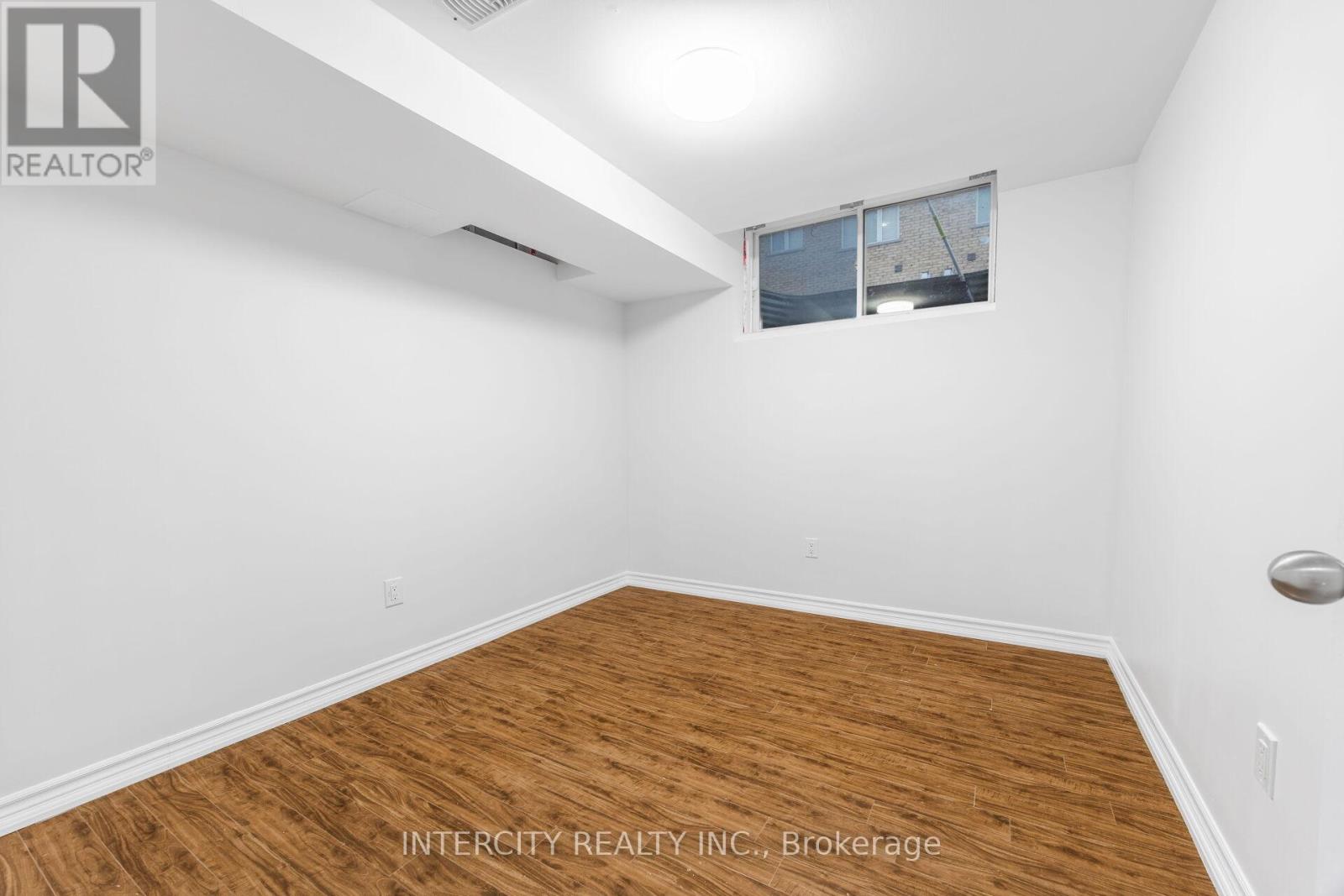 26 Sussexvale Drive, Brampton, Ontario  L6R 0W2 - Photo 44 - W12857838