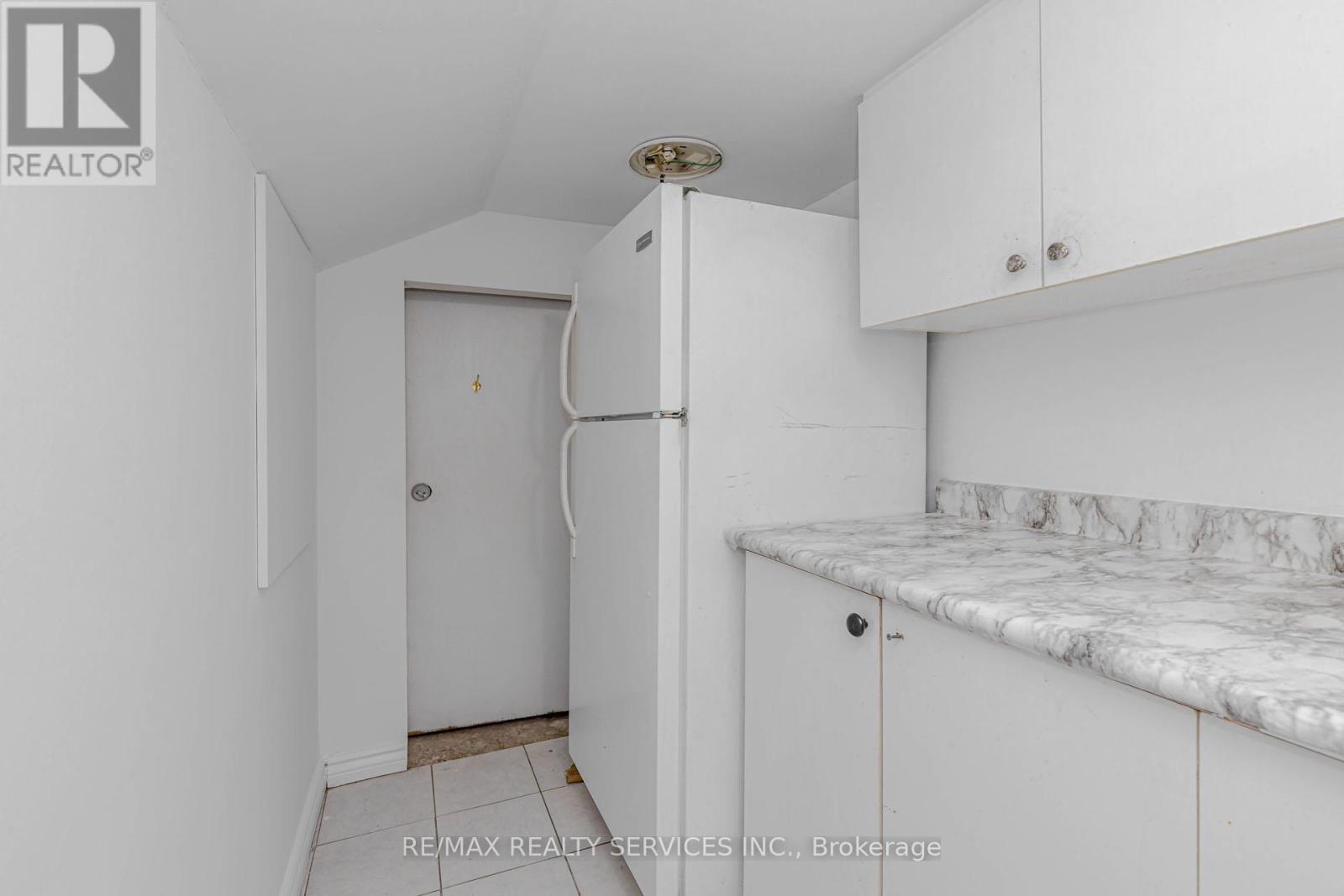 102 Sand Cherry Crescent, Brampton, Ontario  L6R 3B2 - Photo 46 - W12857112