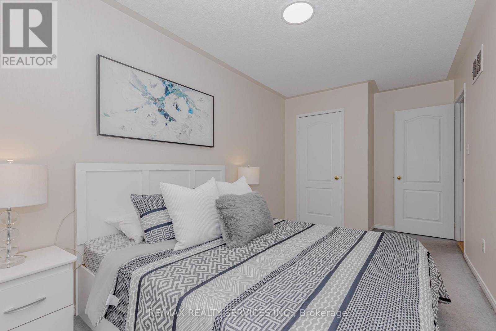 102 Sand Cherry Crescent, Brampton, Ontario  L6R 3B2 - Photo 30 - W12857112