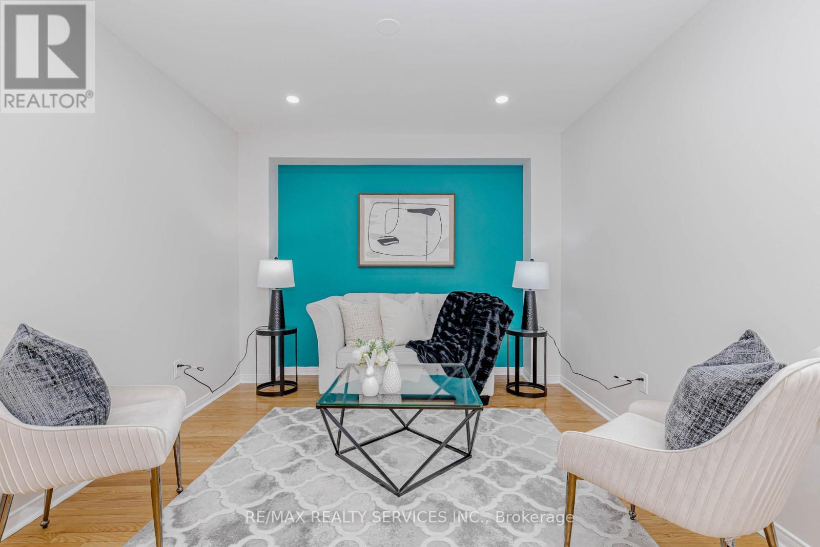 102 Sand Cherry Crescent, Brampton, Ontario  L6R 3B2 - Photo 6 - W12857112