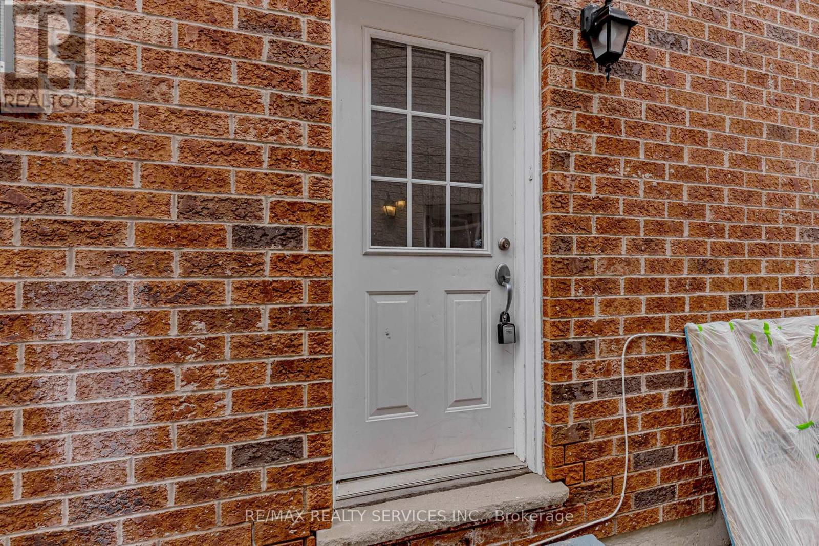 102 Sand Cherry Crescent, Brampton, Ontario  L6R 3B2 - Photo 39 - W12857112