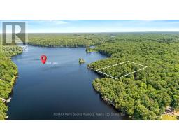 38 FUN COTTAGE LANE, McDougall, Ontario